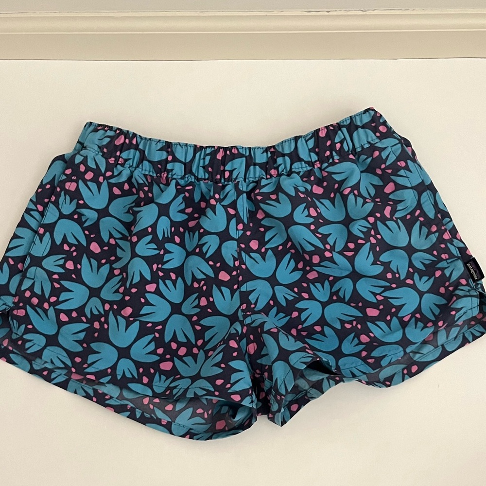 Patagonia Womens Small Barely Baggies 2.5" Shorts Pollen Confetti Dolomite Blue - Picture 2 of 6